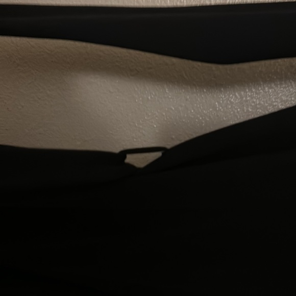 Black trench coat - Picture 3 of 3